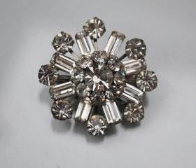 Vintage Rhinestone Brooch